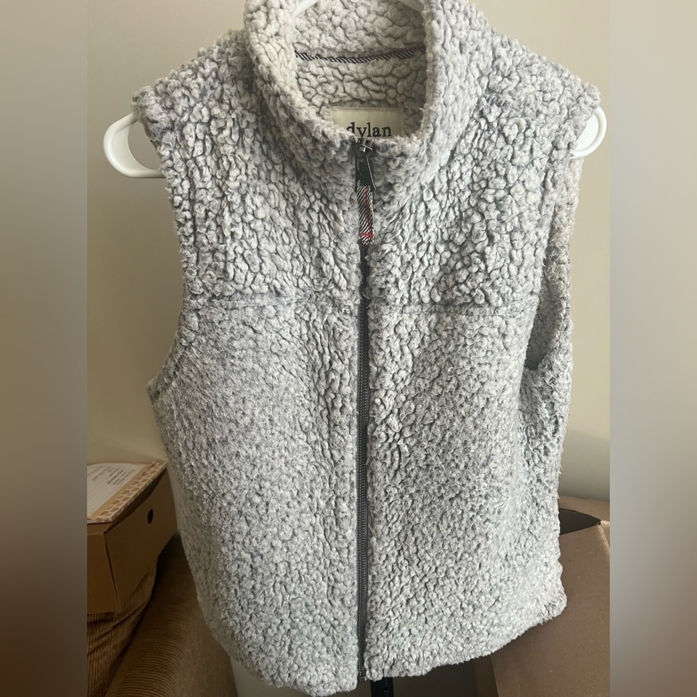 Dylan Sherpa Puffer Vest Sz Medium